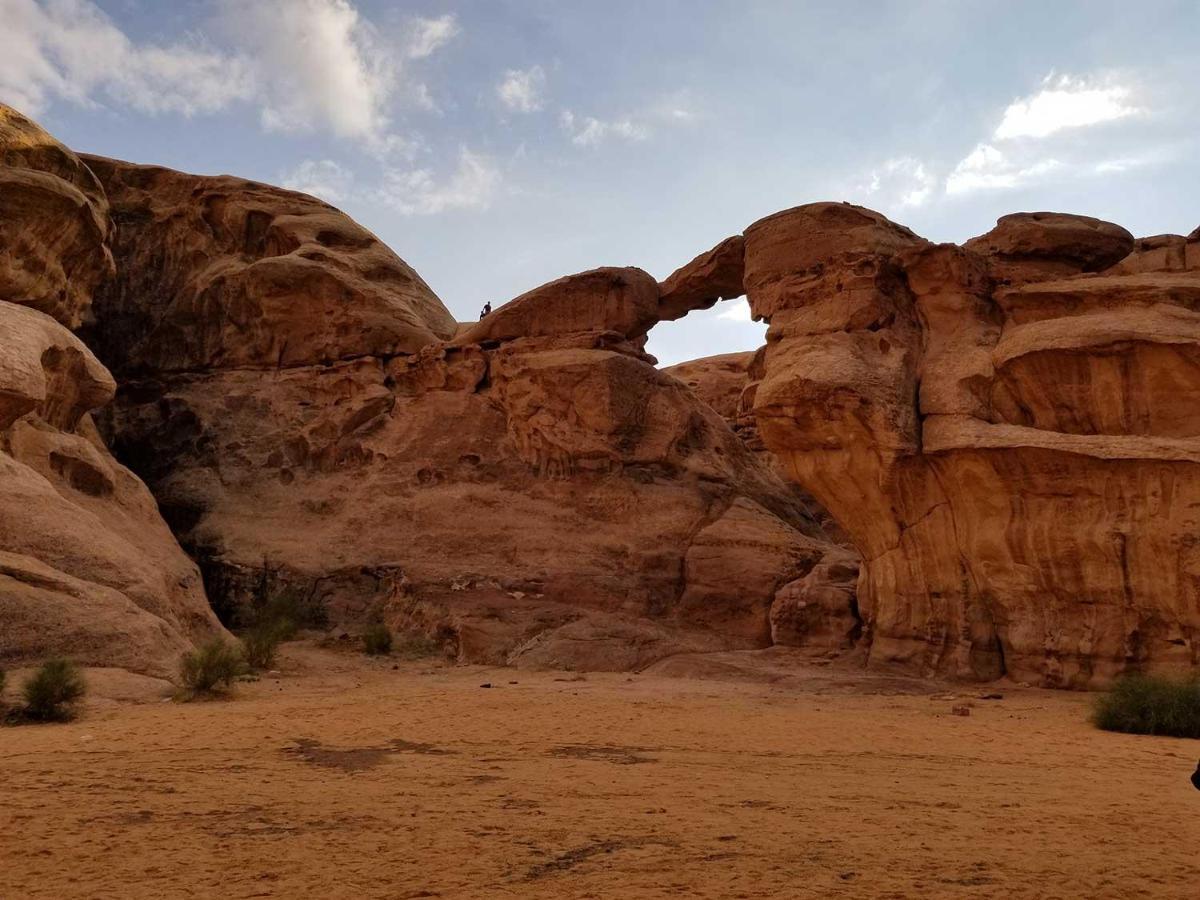 Moon Night Camp Hotel Wadi Rum Buitenkant foto