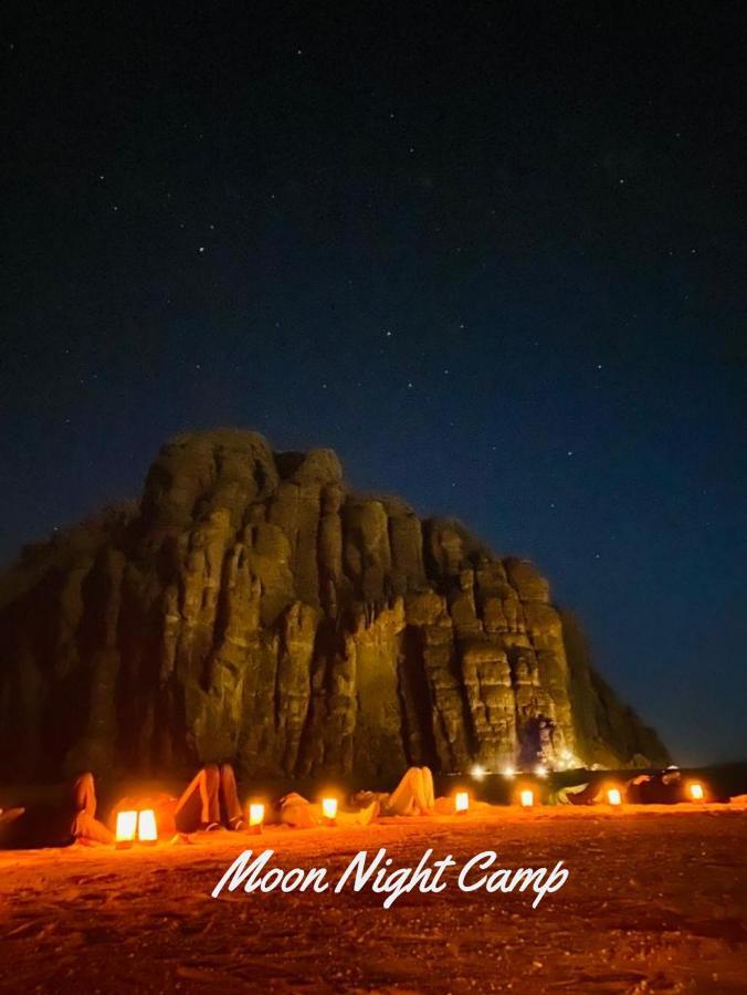 Moon Night Camp Hotel Wadi Rum Buitenkant foto